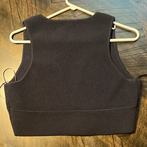 LA Hearts Crop top V neck - Picture 3 of 3